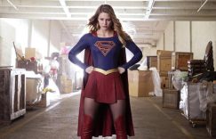 《超级少女：明日之女》：独特探讨超级英雄元素缩略图