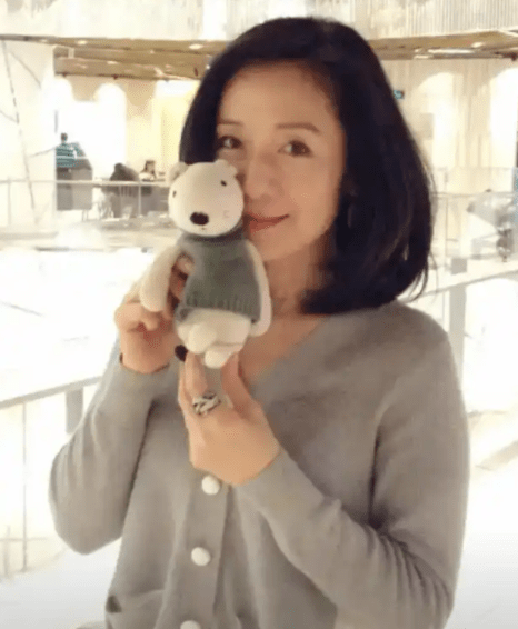 成龙和吕秀菱私生子这事，真有证据还是瞎猜的？插图1
