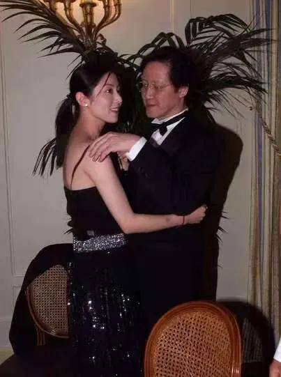 TVB前女神张玉珊晒和向华胜侄子合照，身家3亿多还被向家当宝插图1
