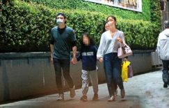 林心如霍建华一家三口近照曝光，手牵手散步超甜蜜，8岁小海豚长高啦缩略图