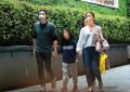 林心如霍建华带娃出门，霍建华秒变女儿奴，8岁小海豚萌翻了缩略图