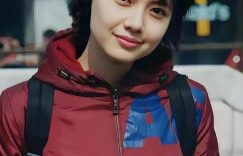 高底算顶级美女算顶级美女？看看她和李小冉、贾静雯的合照就知道了缩略图