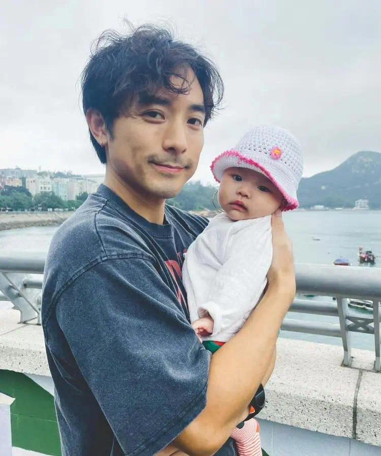 林子照！粉钱近照！忙着赚奶粉钱，去年当爸盼着跟女儿同台演出插图