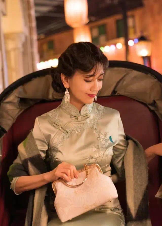 7芝直播到气直播到深夜被嘲装可怜，疑似气得手抖插图1