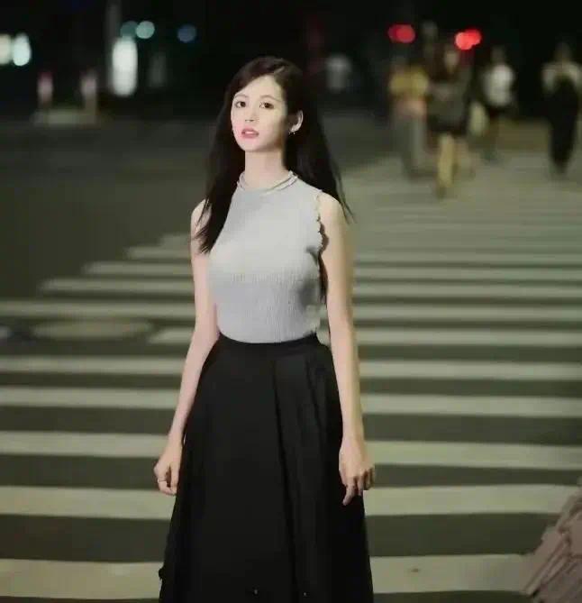 翁儿！这超越妈妈！这颜值简直超越妈妈插图1
