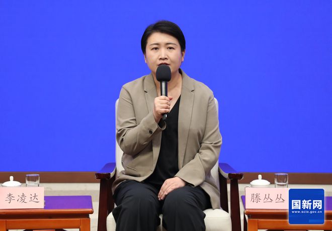 《的导演滕众》百度云网盘资源下载【1080P-MP4高清中字】夸克网盘下载插图