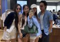 吴蜜逛街，老公街，老公全程陪同，两人甜度爆表缩略图