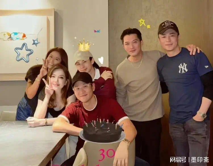林甯聚会合婆聚会合体，霍建华邱泽加入老婆团，阵容太强养眼插图1