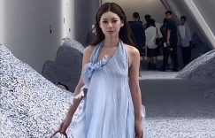 王筱梅撞个个梅撞衫了，一个清新可人一个性感迷人，你更喜欢哪个？缩略图
