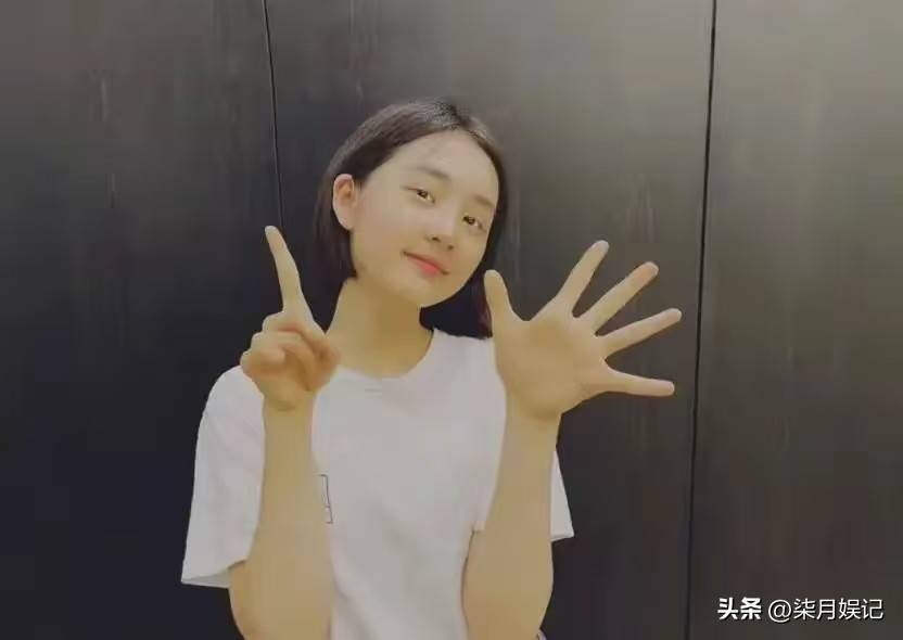 黄道作品多1年作品多，但最让人难忘的还是19岁女儿多多插图1