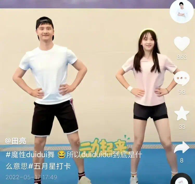 林子mi颜值在线i颜值在线，完美继承爸爸高颜值基因，侧脸像王子插图1