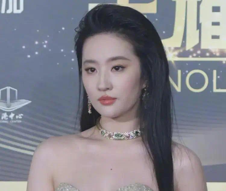 刘！白玉宴！白玉兰提名晚宴状态好，和宋佳一起争视后插图1