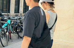 张黎院附近现身院附近现身，身材苗条像少女一样缩略图