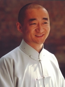 王0多部的多部戏磨出来的黄金配角人生插图1