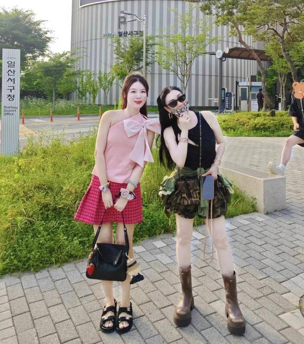 钟人去韩国看超韩国看演唱会，状态超棒活力十足插图1