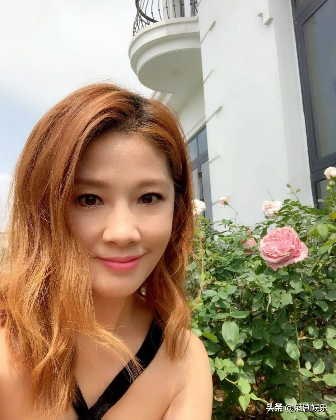 错过姐老公恋港姐老公自爆旧事，当年三角恋闹得沸沸扬扬，现在看她红遍大荧幕插图