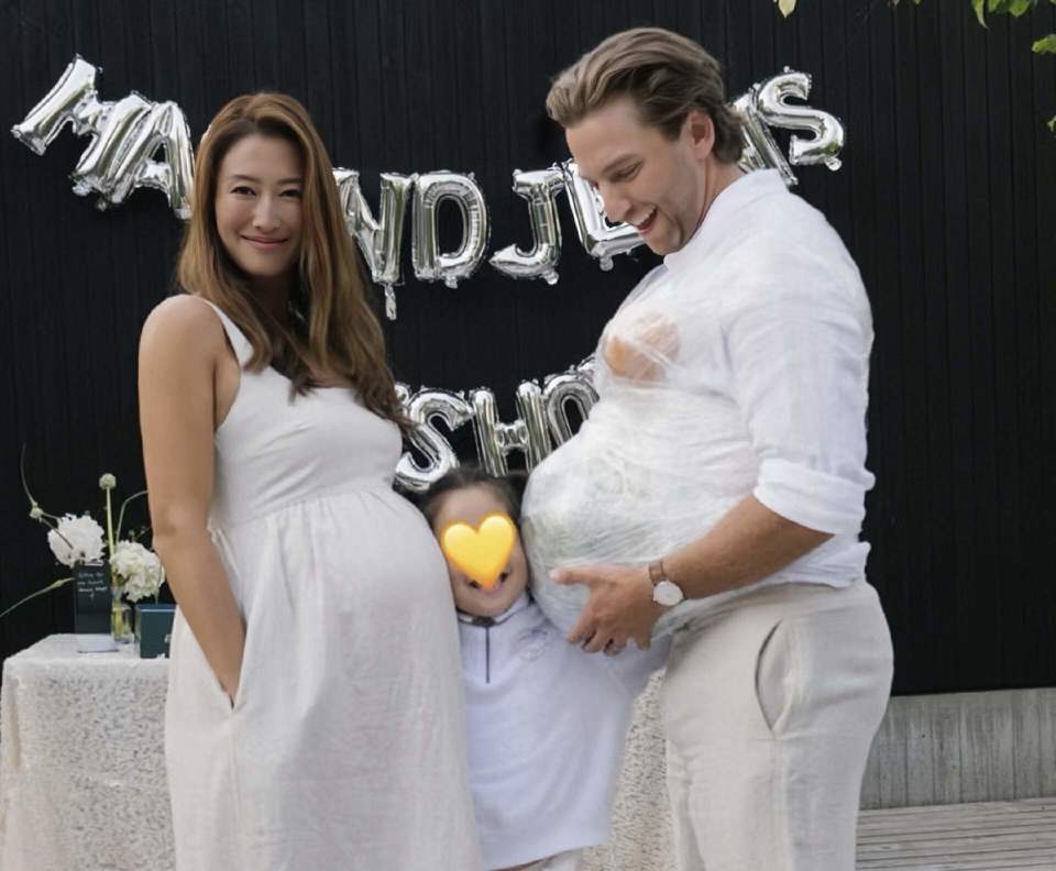 哈哈怀孕九个月人怀孕九个月快生啦，挺着大肚子公布二胎是男是女插图1