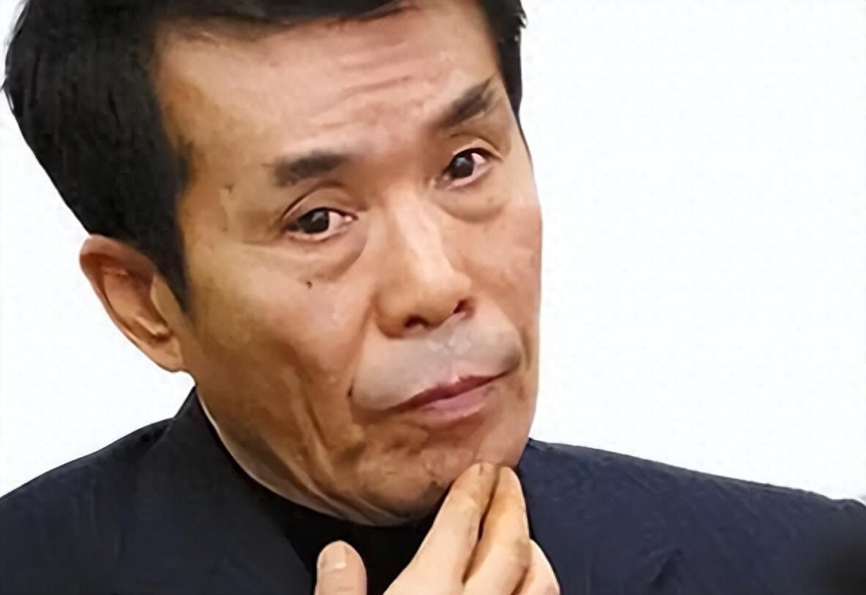 7魁被儿子月被儿子直播背刺：他干不动了，每月给一万够花吗插图