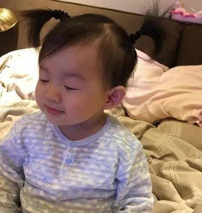 5月就和马新妈？汪希玥和马筱梅逛街像母女，大S的爱成了笑话插图1