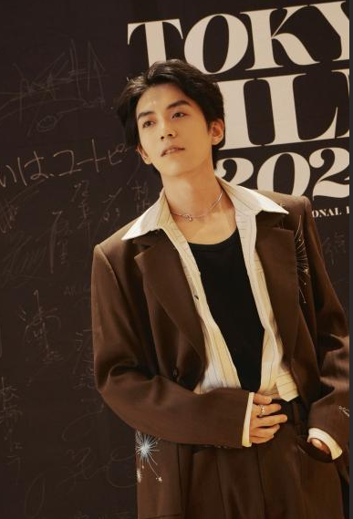90后演员李明轩凭《静谧之鲸》闪耀FIRST影展，多栖发展展现全能实力插图