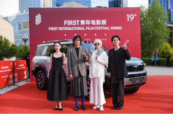 90后演员李明轩凭《静谧之鲸》闪耀FIRST影展，多栖发展展现全能实力插图1