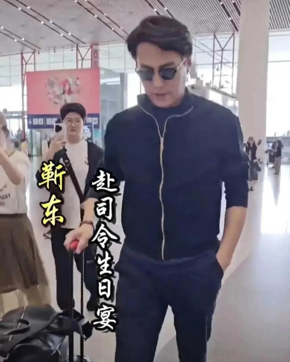 离婚6年后同框：文章憔悴似大叔，马伊琍活成人生赢家插图1