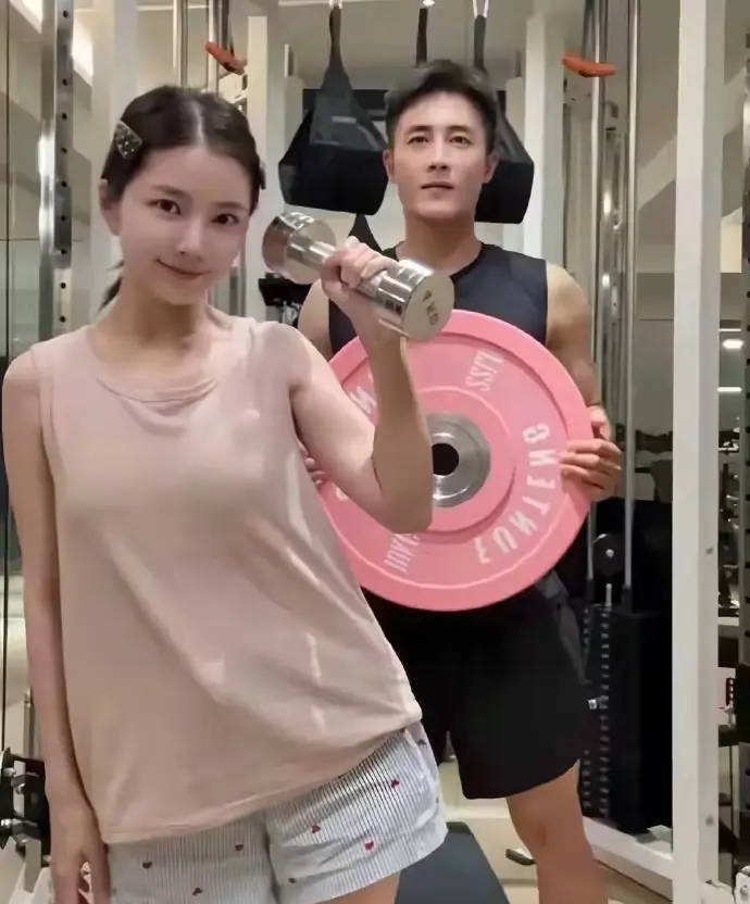 杜淳老婆聊挑女婿：彩礼不重要，多给闺女存点钱插图