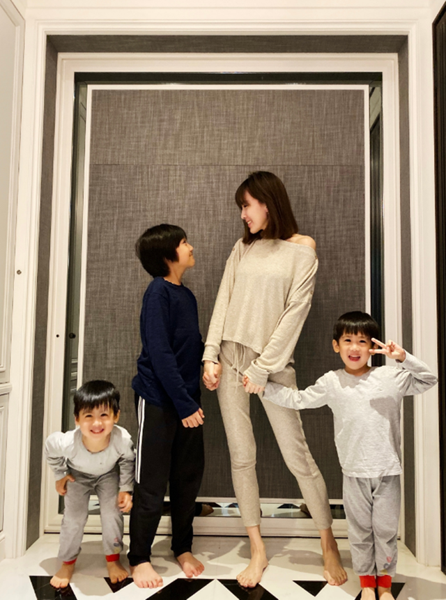 林志颖老婆晒1米8大儿子，首度回应这十年为啥不让Kimi露脸：真不是因为长得丑插图