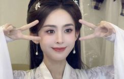 娜扎古装好灵啊！对镜比耶笑得好甜，可爱炸了缩略图