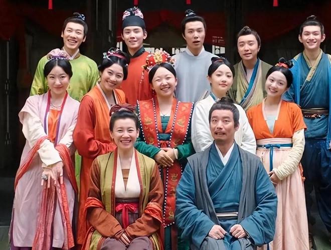 《芬芳喜事》全集下载百度网盘迅雷BT资源下载[HD-1280PMP4]4k高清插图