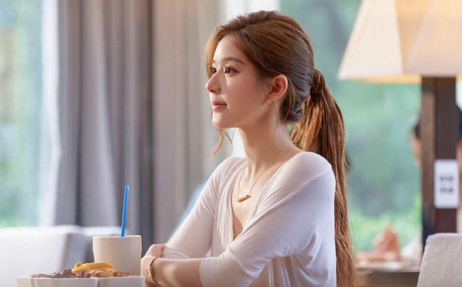 《许我耀眼》全集百度网盘资源下载在线观看泄露【1080p/mp4】阿里云盘高清版插图 《许我耀眼》全集百度网盘资源下载在线观看泄露【1080p/mp4】阿里云盘高清版插图