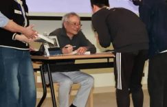 李安聊网飞收购华纳：现在都是巨头说了算缩略图