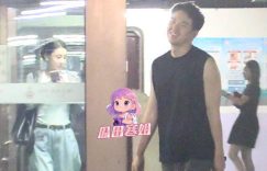 仝卓和贾青同车回家，疑似同居实锤？缩略图