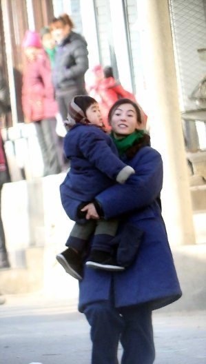 张柏芝和余毓兴闹翻?合约纠纷背后到底谁吃亏了插图1 张柏芝和余毓兴闹翻?合约纠纷背后到底谁吃亏了插图1