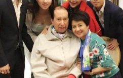 奚梦瑶小腹凸出疑怀三胎，和何猷君甜蜜同框，奶奶梁安琪也来了缩略图