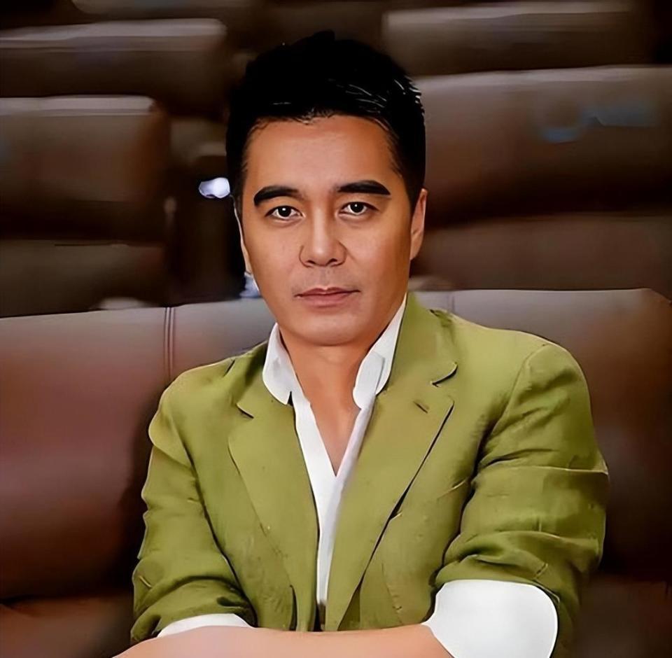 结过四次婚、离了三次，两任前妻都走了，61岁的他背后竟有这么多故事！插图1